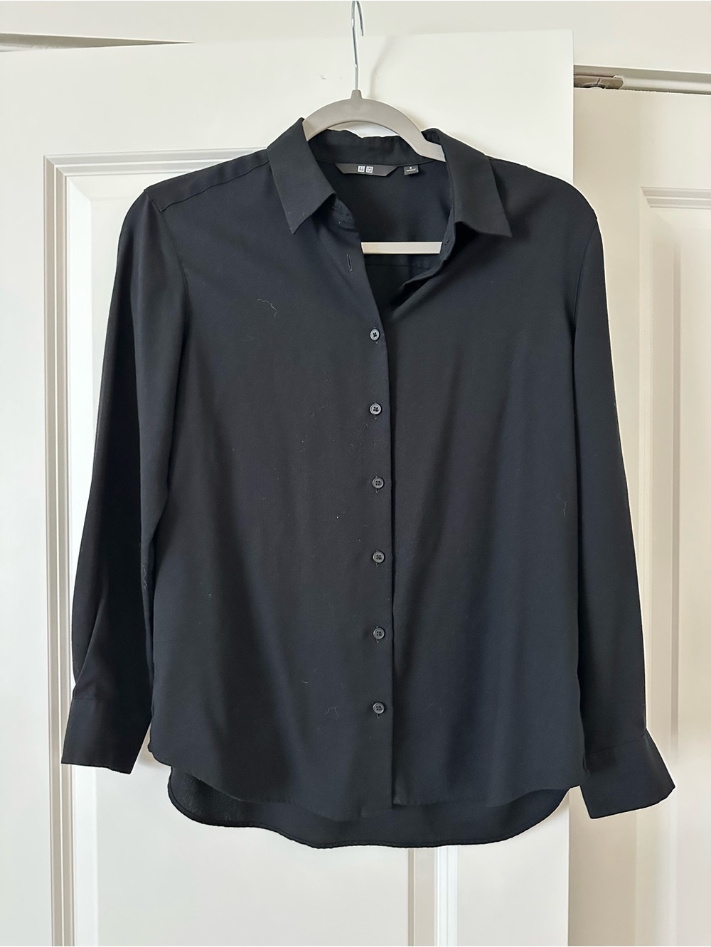 Uniqlo Black Women's Button-Down Shirt